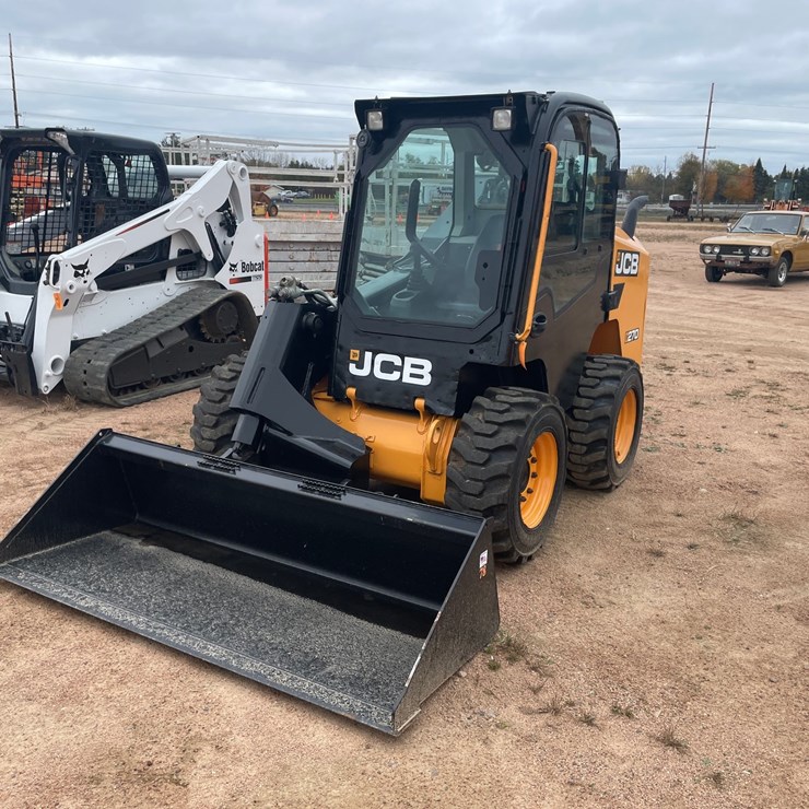 #1077 • 2021 JCB 270 T4 Skid Steer