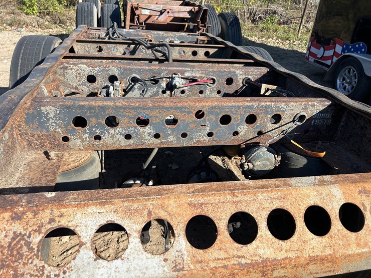 #6920-•-tandem-axle-trailer-slider-bogie-assembly-image-6