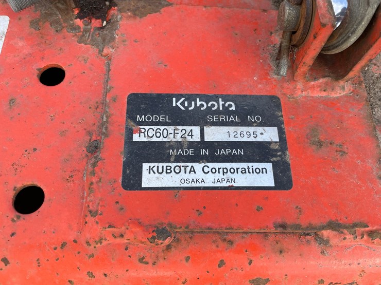 #1019-•-kubota-f2400-4wd-tractor-with-attachments-image-102