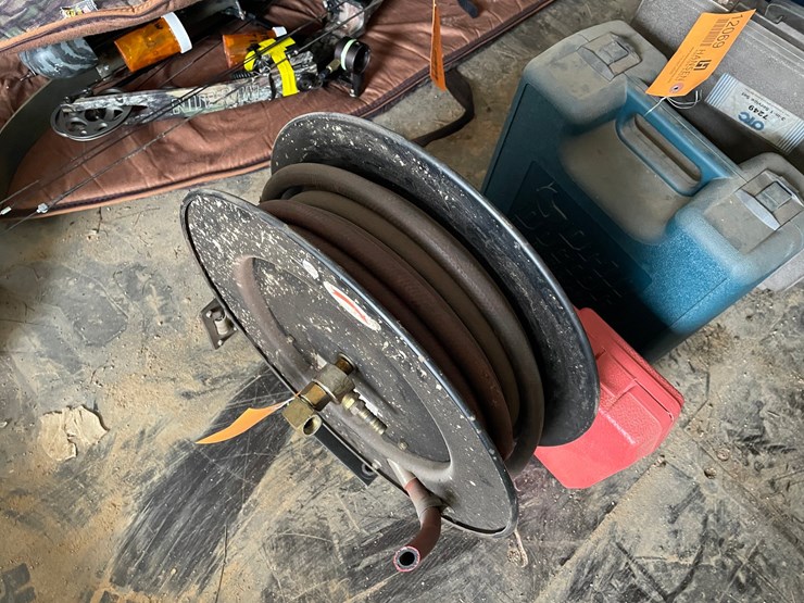 #5212-•-air-hose-reel-mount-image-2
