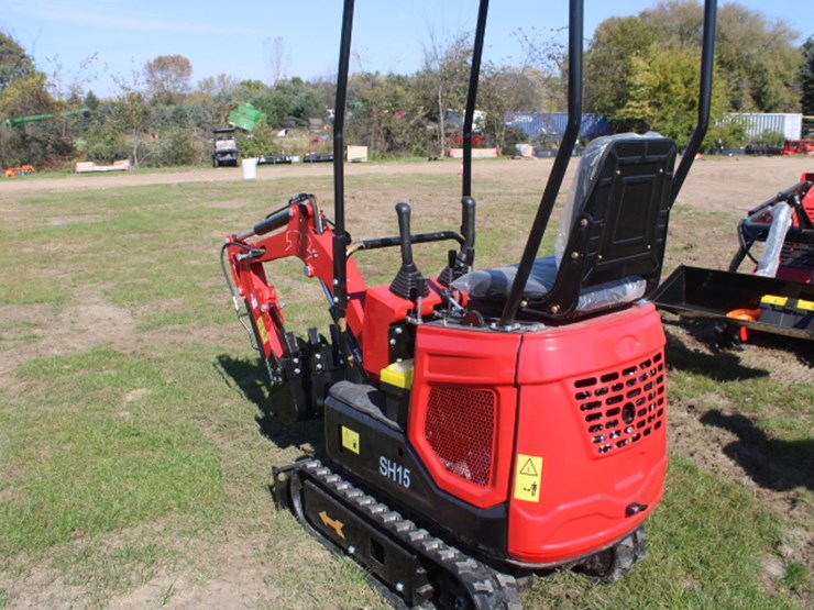 #573-•-sh15-mini-excavator-image-2