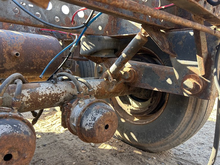 #6920-•-tandem-axle-trailer-slider-bogie-assembly-image-11