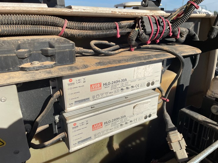 #1093-•-2017-generac-magnum-light-tower-image-11