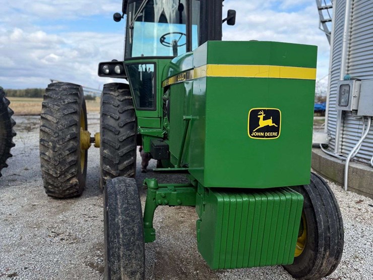 1980-john-deere-4440-tractor,-7,995-hours,-540-and-small-1000pto,-front-fuel-tank,-full-rack-front-weights,-hammer-strap,-side-step,-quad-range,-18.4x38,-quick-hitch,-2-remotes,-s/n--4440w037072-image-33
