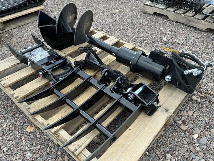 mini-excavator-attachments-image-3