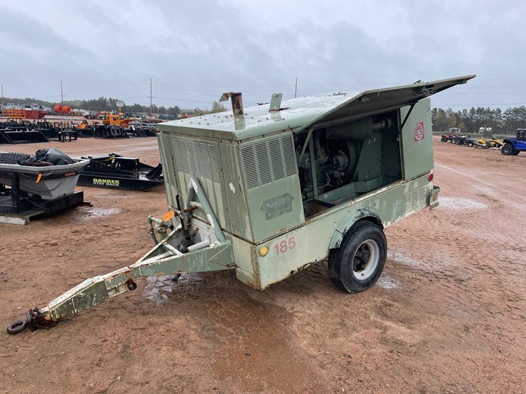#1855-•-gardner-denver-towable-air-compressor-image-2