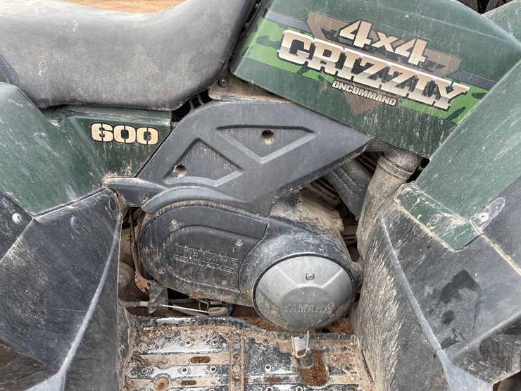 #1043-•-yamaha-600-grizzly-4x4-atv-(no-reg.-card)-image-12