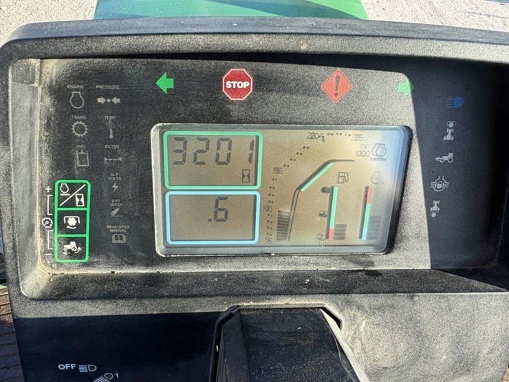 john-deere-400-image-24