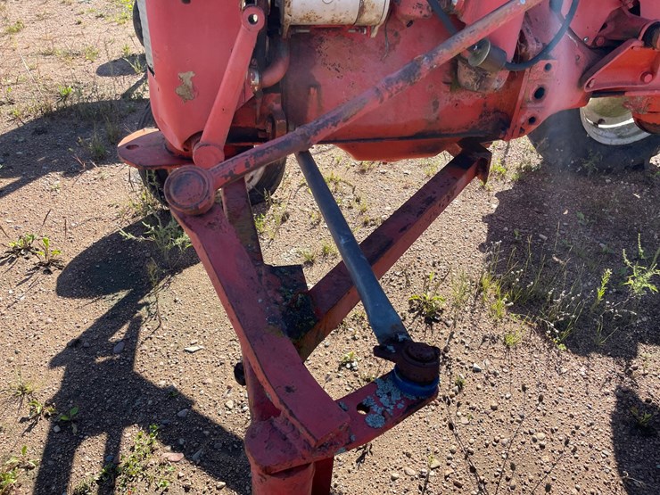 #1951-•-allis-chalmers-b-wide-tractor-image-28