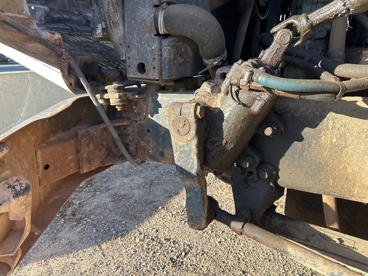 #6903-•-1995-volvo-gm-wg64t-tandem-axle-day-cab-semi-tractor-(has-wi-title)-image-22