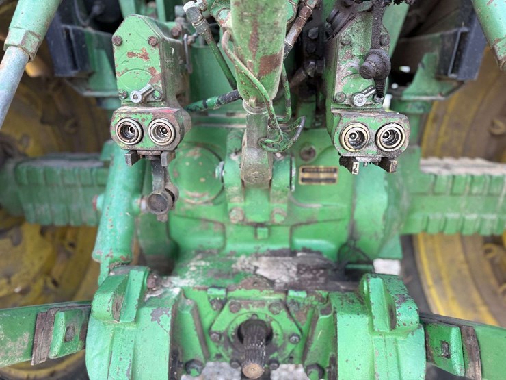1979-john-deere-4640-tractor,-8,390-hours,-big-1000pto,-quad-range,-3-remotes,-18.4x42-duals,-side-stair-step,-full-front-weights,-quick-hitch,-s/n--4640h010567r-image-11