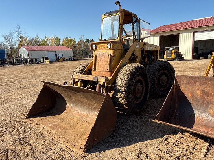 #6923-•-clark-michigan-model-85a-wheel-loader-image-1