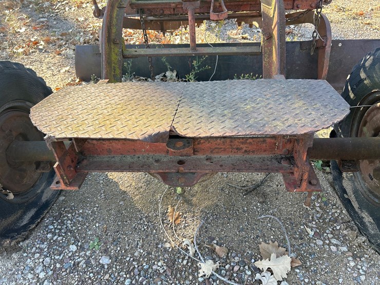 #6940-•-pull-behind-road-grader-implement-image-6