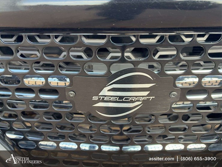 2015-chevrolet-silverado-1500-high-country-image-28