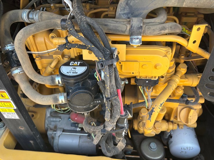 #1917-•-cat-305e2-cr-mini-excavator-image-20