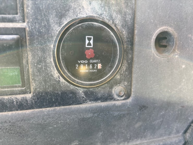 #1884-•-1998-volvo-l120c-wheel-loader-image-29