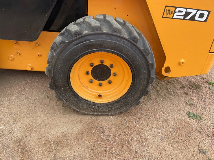 #1077-•-2021-jcb-270-t4-skid-steer-image-18