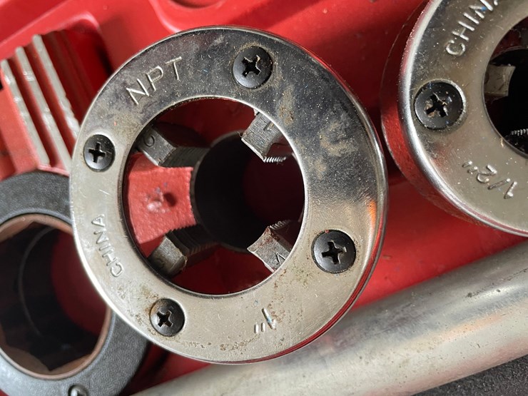 #5214-•-pipe-threader-kit-image-5