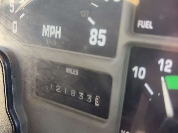 1998-international-4700-day-cab-truck,-121,834-miles,-single-axle,-255/70r22.5-tires,-dt466e-engine,-gooseneck-ball-hitch,-automatic-transmission-vin#-1hsscaan4wh551789-image-20