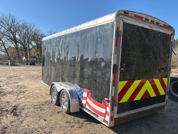 #6918-•-2008-homesteader-enclosed-tandem-axle-cargo-trailer-(wi-title-in-delay)-image-3