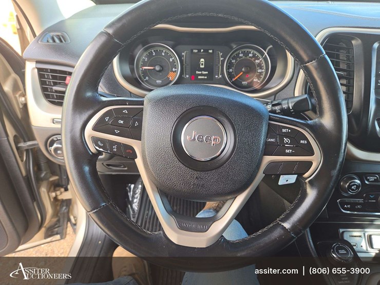 2015-jeep-cherokee-image-12