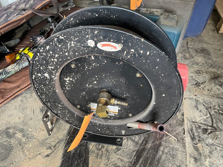 #5212-•-air-hose-reel-mount-image-1