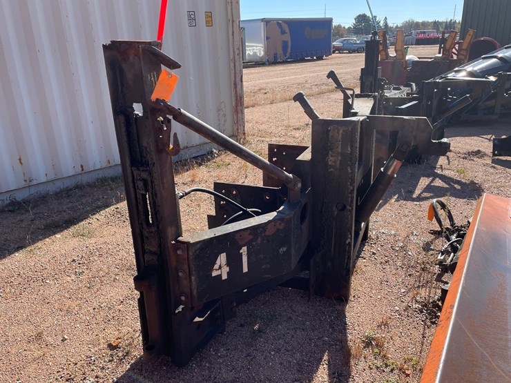 #3757-•-front-plow-mount-cut-off-image-5