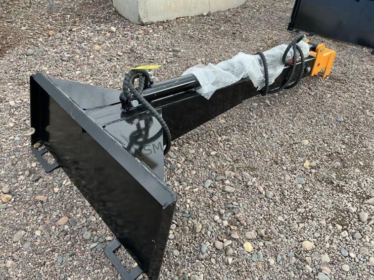 2026-giyi-telescopic-boom-for-skid-steer-image-1