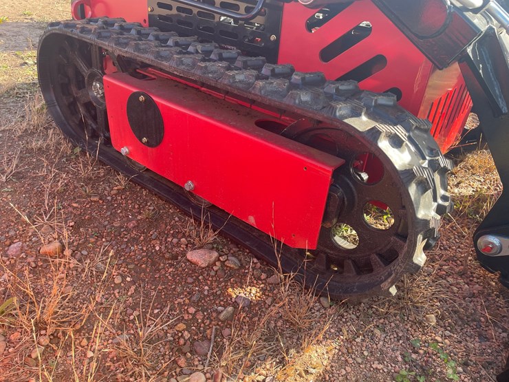 #3213-•-2026-skid-steer-loader-image-17