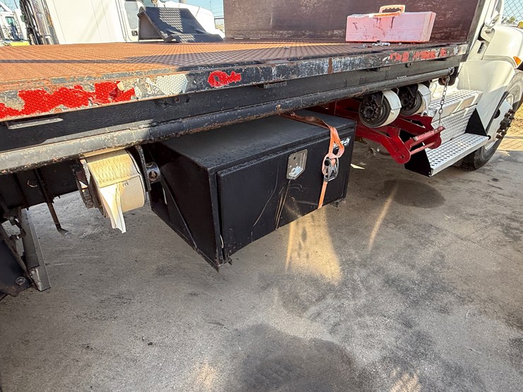 2020-kenworth-t370-image-10