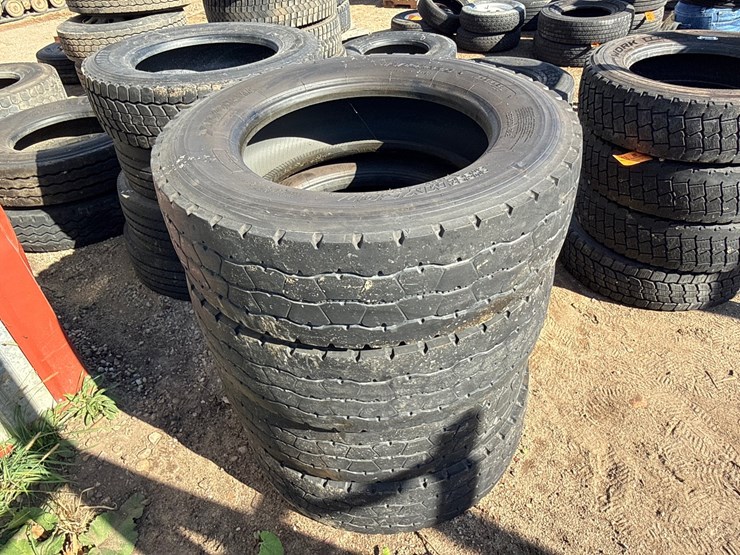 #6962-•-(4)-yokohama-super-steel-my507-commercial-truck-tires-image-1