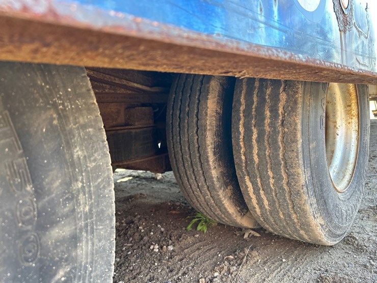 #6916-•-1997-landoll-tri-axle-flatbed-semi-trailer-(wi-title-in-delay)-image-19