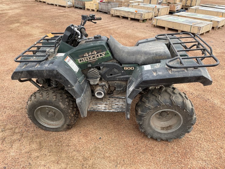 #1043-•-yamaha-600-grizzly-4x4-atv-(no-reg.-card)-image-4
