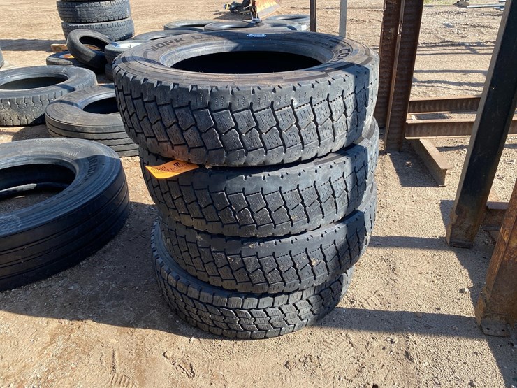 #6963-•-(4)-225/70r19.5-commercial-truck-tires-image-1