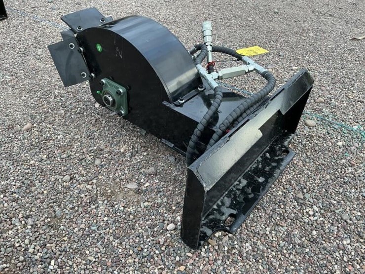 2026-giyi-stump-grinder-for-stand-up-skid-steer-image-2