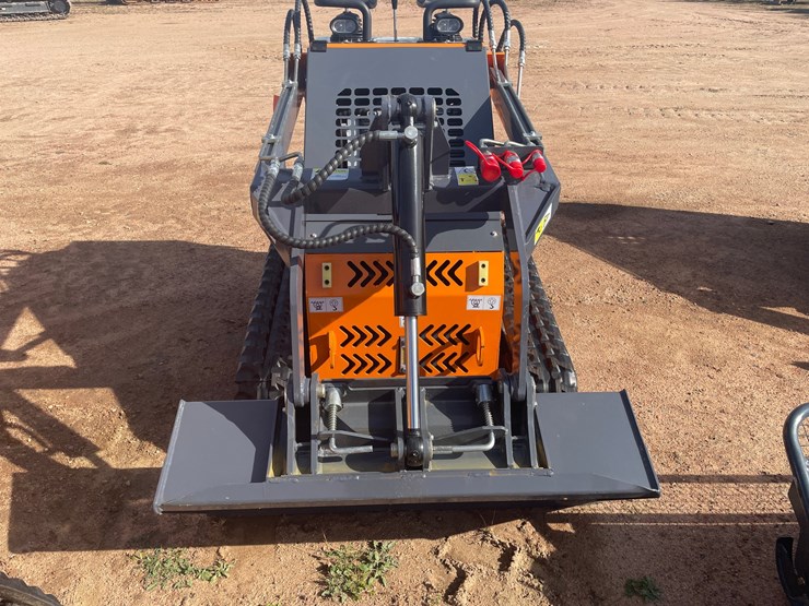 #3207-•-2026-landhonor-lhr-me380r3a-mini-skid-steer-loader-image-2