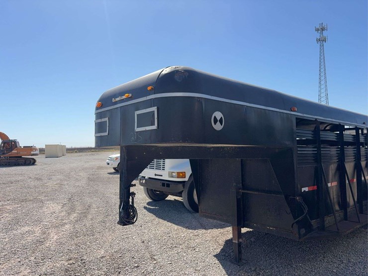 rawhide-livestock-trailer-20ft,-1-cut-gate,-st235/80r16-tires,-gvw:-12,000lbs-image-4