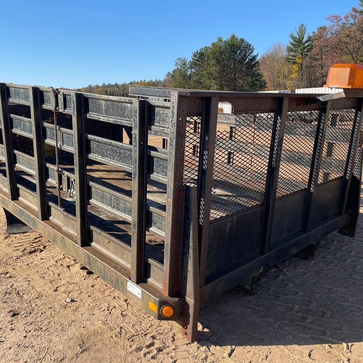 #3764 • Truck Bed Takeoff