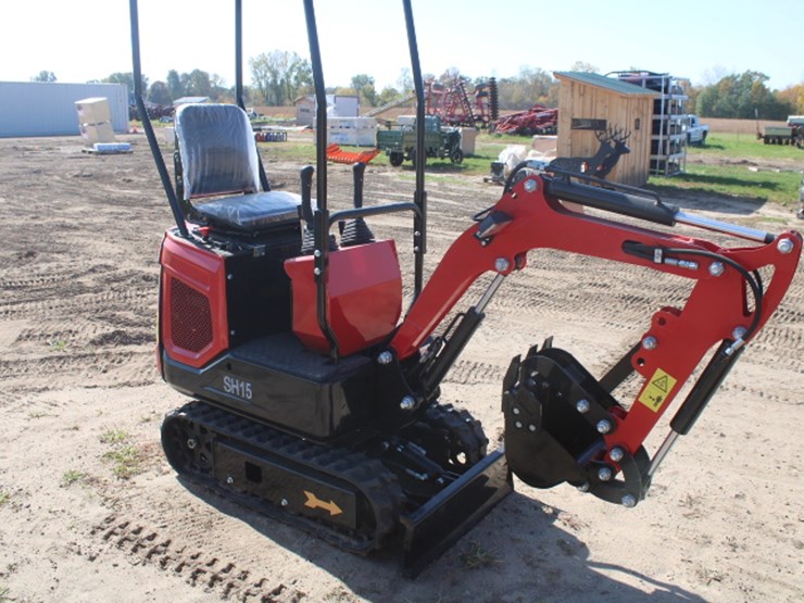 #600-•-sh15-mini-excavator-image-6