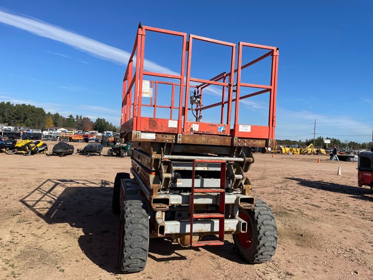 #1879-•-skyjack-sj7127-4x4-off-road-scissor-lift-image-5