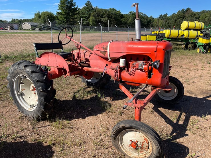 #1951-•-allis-chalmers-b-wide-tractor-image-5