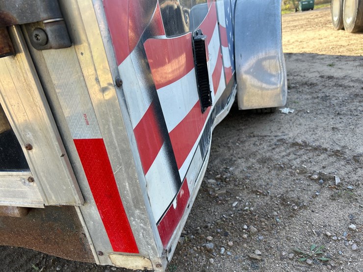 #6918-•-2008-homesteader-enclosed-tandem-axle-cargo-trailer-(wi-title-in-delay)-image-10