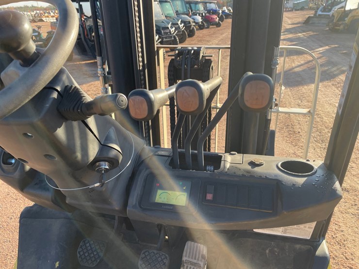 #1882-•-2022-yale-40ux-glp040ux-lp-forklift-image-27