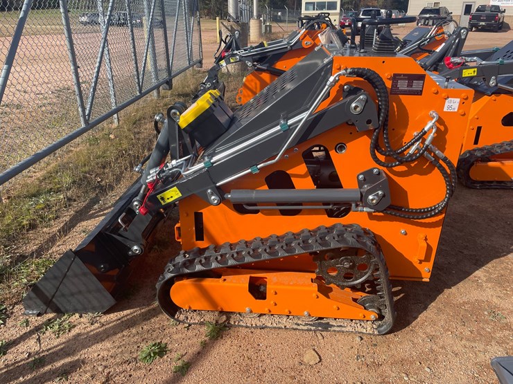 #3204-•-landhonor-mini-skid-steer-loader-t460s2-image-7