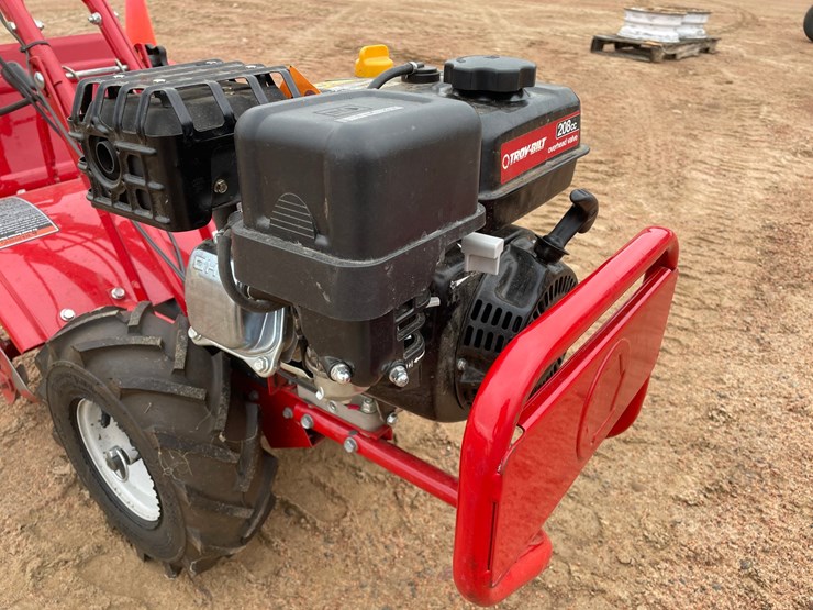 #1002-•-troy-bilt-self-propelled-rototiller-image-13
