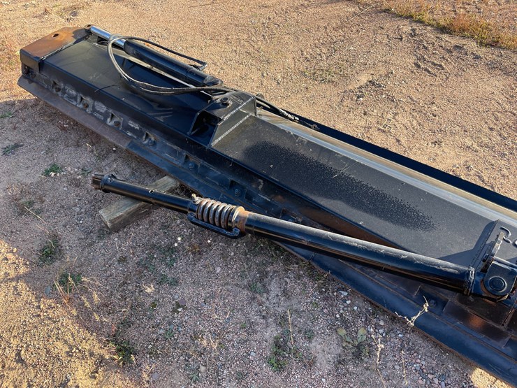 #3744-•-11"-heavy-trucking-plow-with-cylinders-image-14