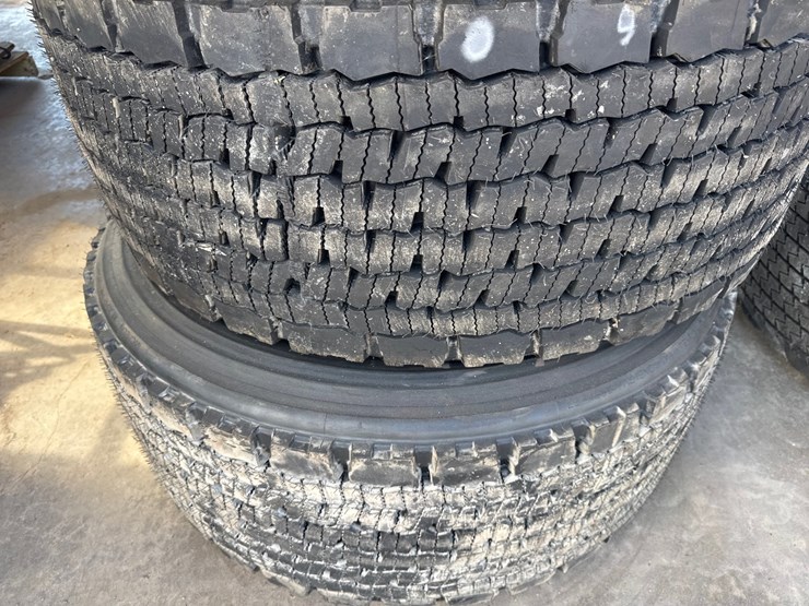#6988-•-(3)-michelin-x-one-455/55r22.5-commercial-truck-tires-image-3