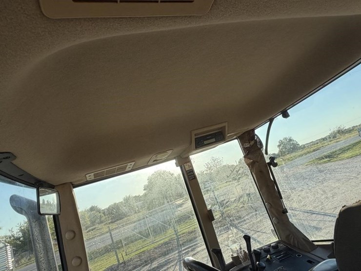 john-deere-400-image-23