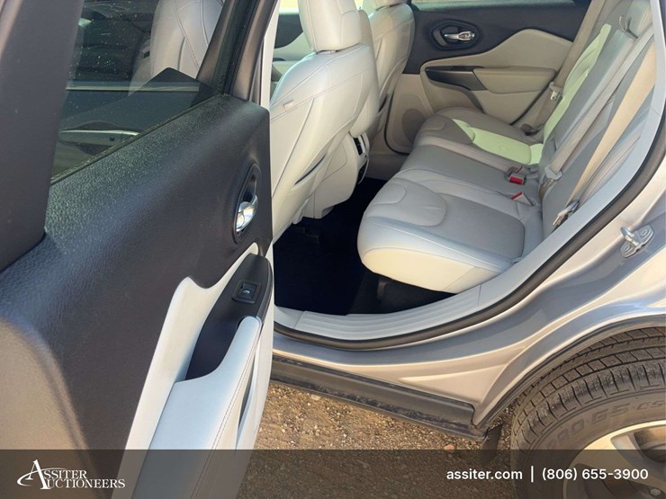 2020-jeep-cherokee-limited-image-8