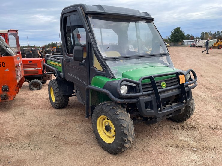 #1057-•-john-deere-diesel-4-x-4-gator-image-3